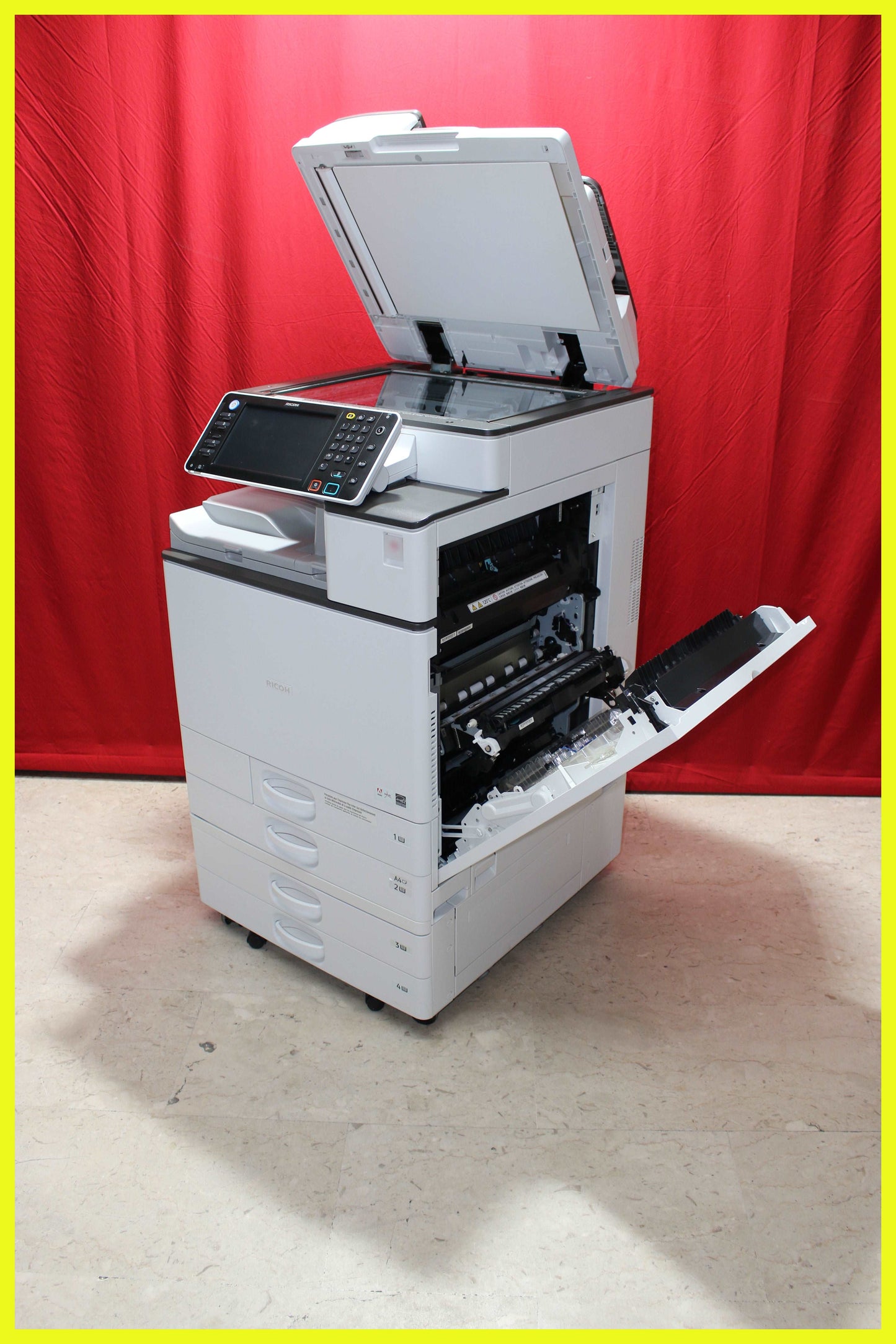 Fotocopiatrice Multifunzione  RICOH MPC3003  B/N: 97646  COLORE: 16670