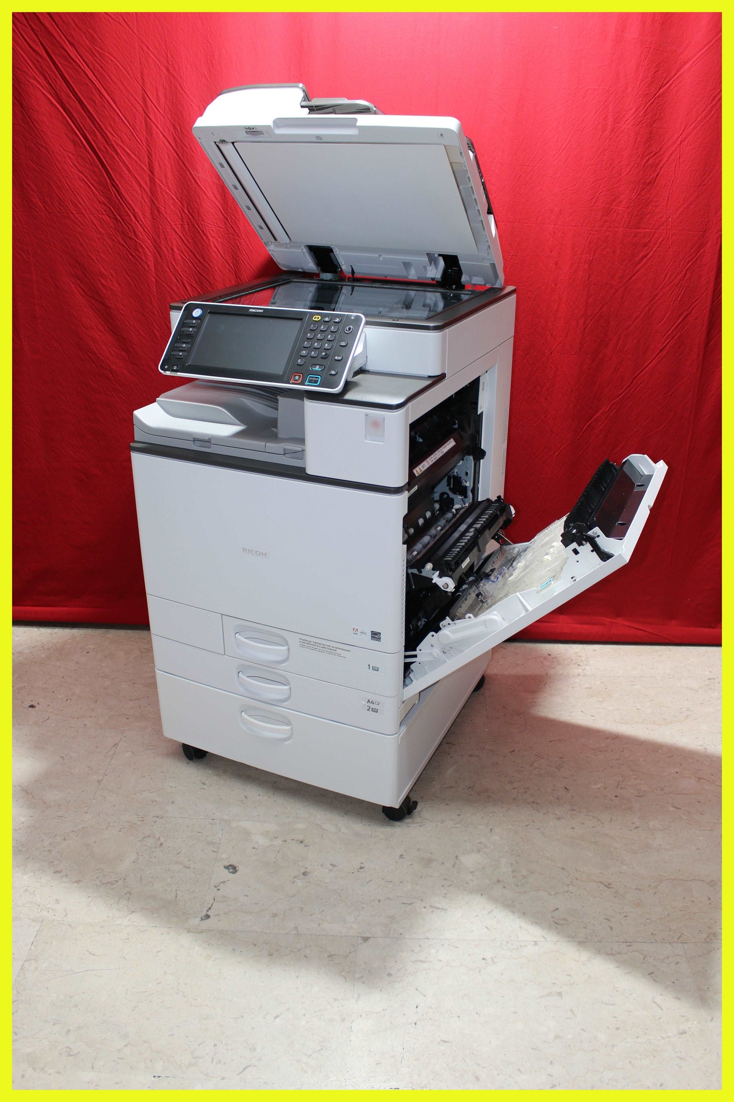 Fotocopiatrice Multifunzione  RICOH MPC3003  B/N: 97646  COLORE: 16670