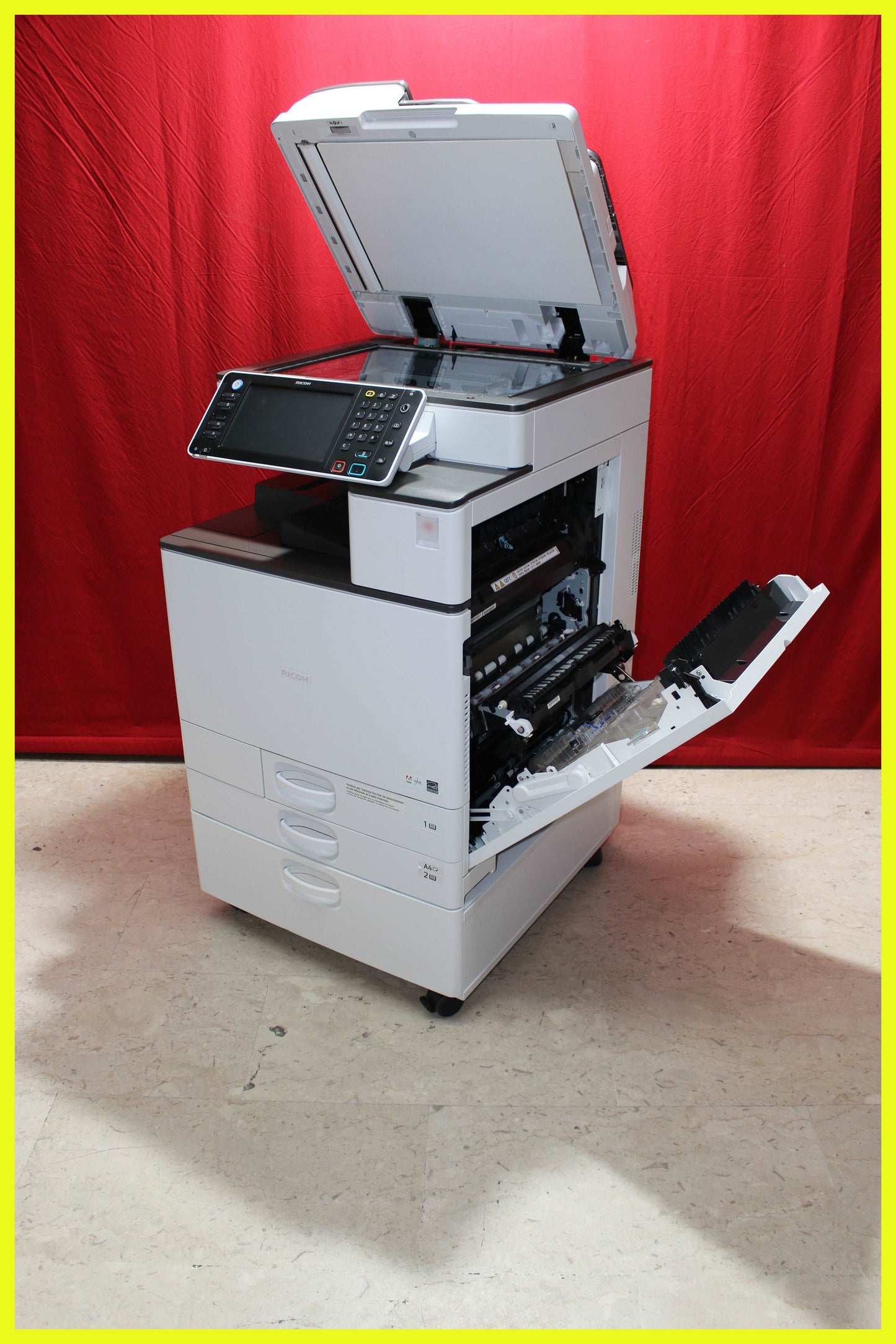 Fotocopiatrice Multifunzione  RICOH MPC3003  B/N: 97646  COLORE: 16670